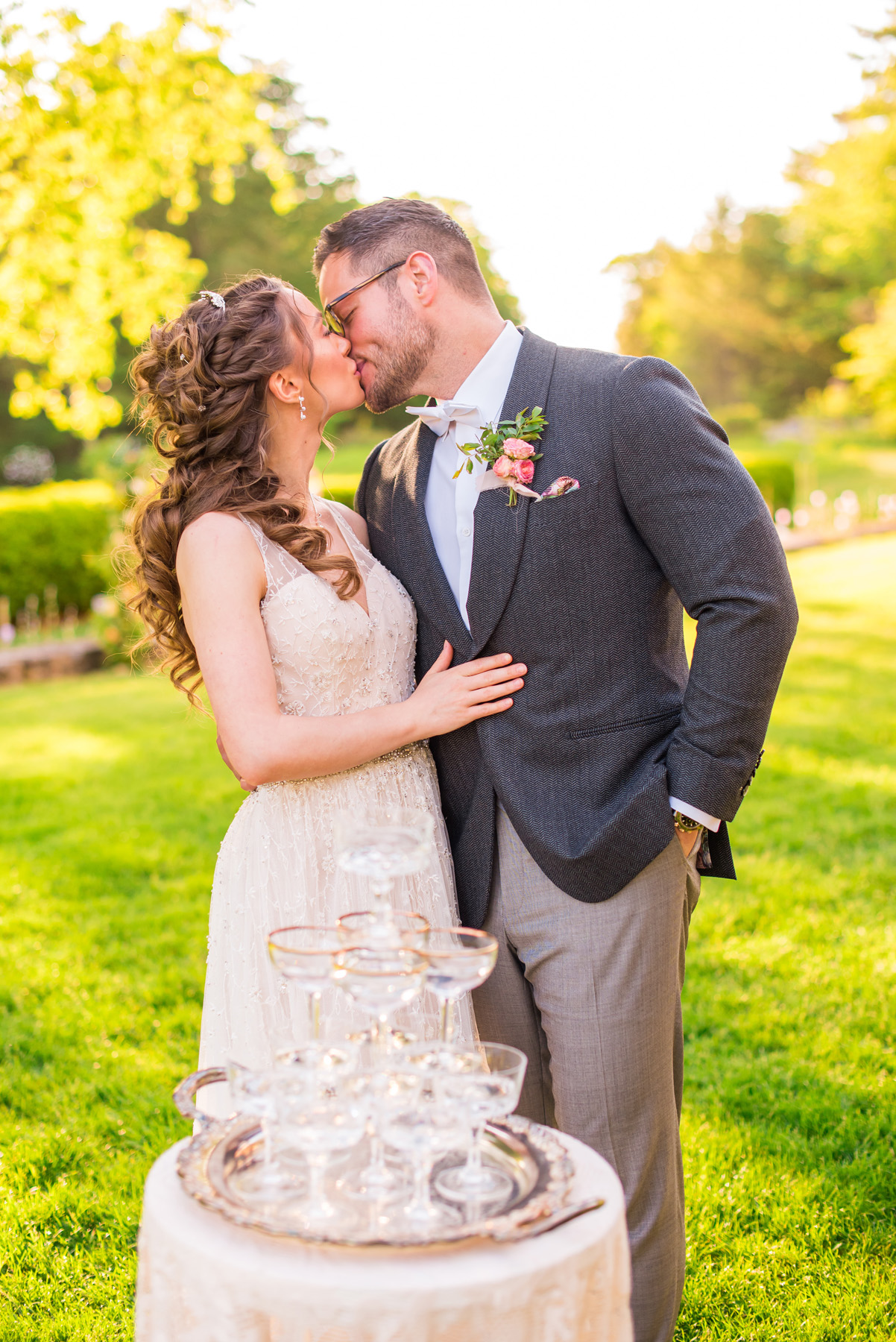 Anaphora Flowers - Wedding Flowers and Design for the Sophisticated and Romantic Bride