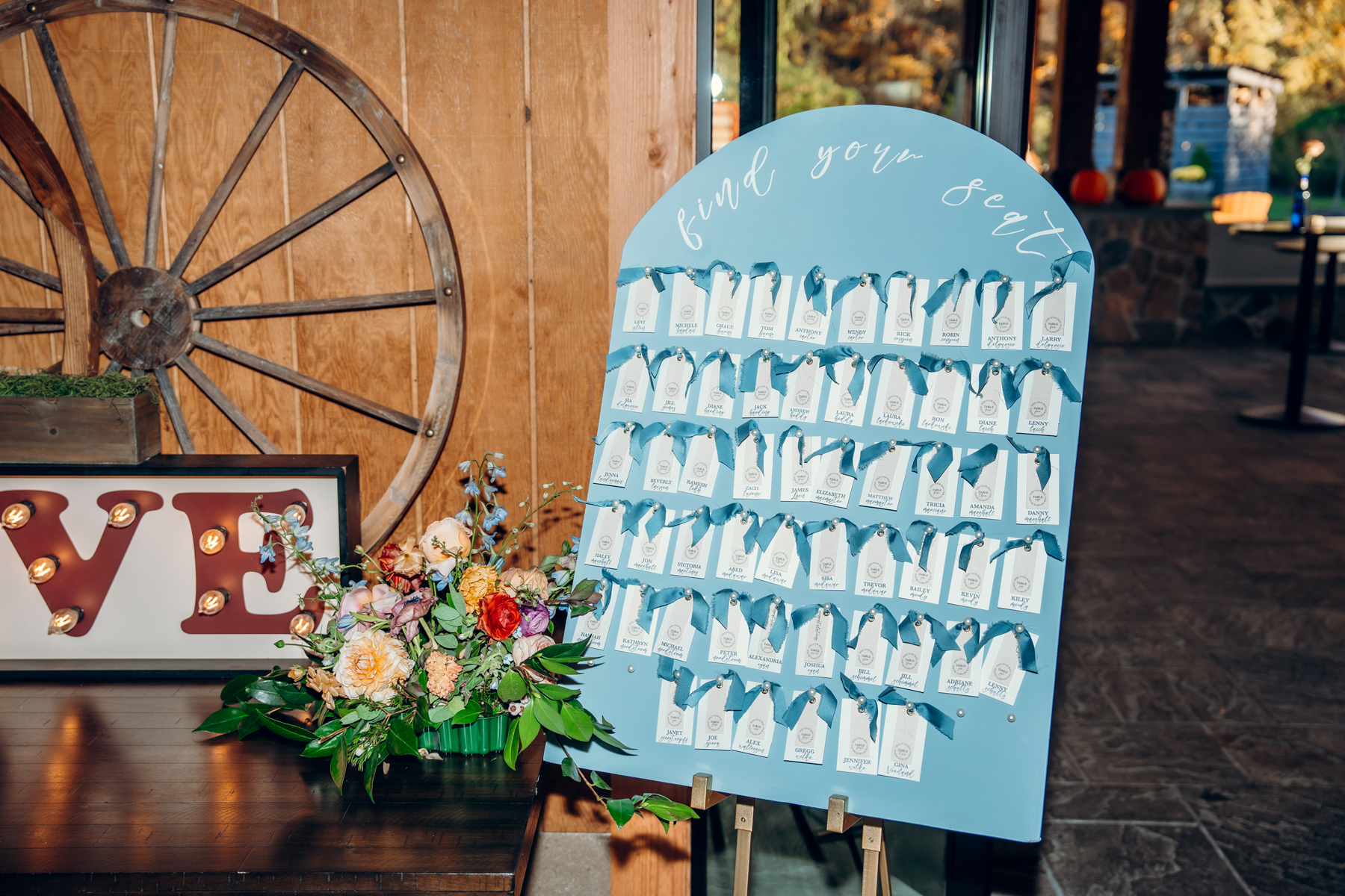 WEDDING SEATING CHART