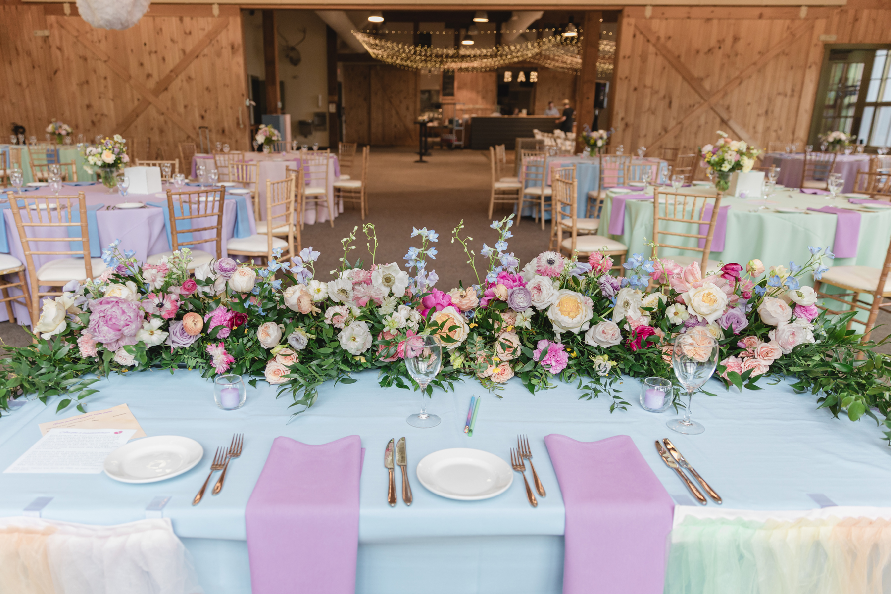 garden style sweetheart table wedding florals