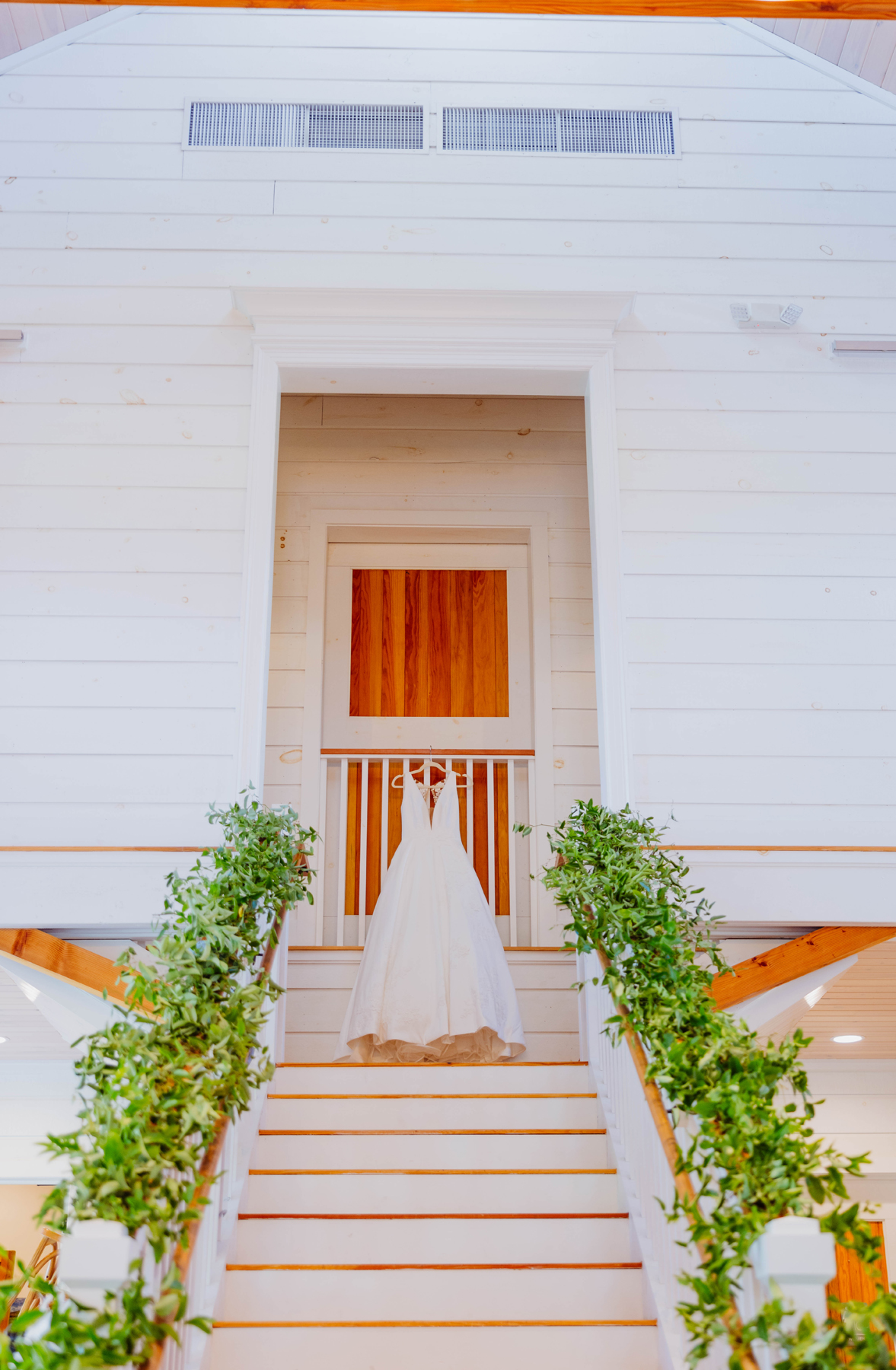 wedding florals that tell a love story