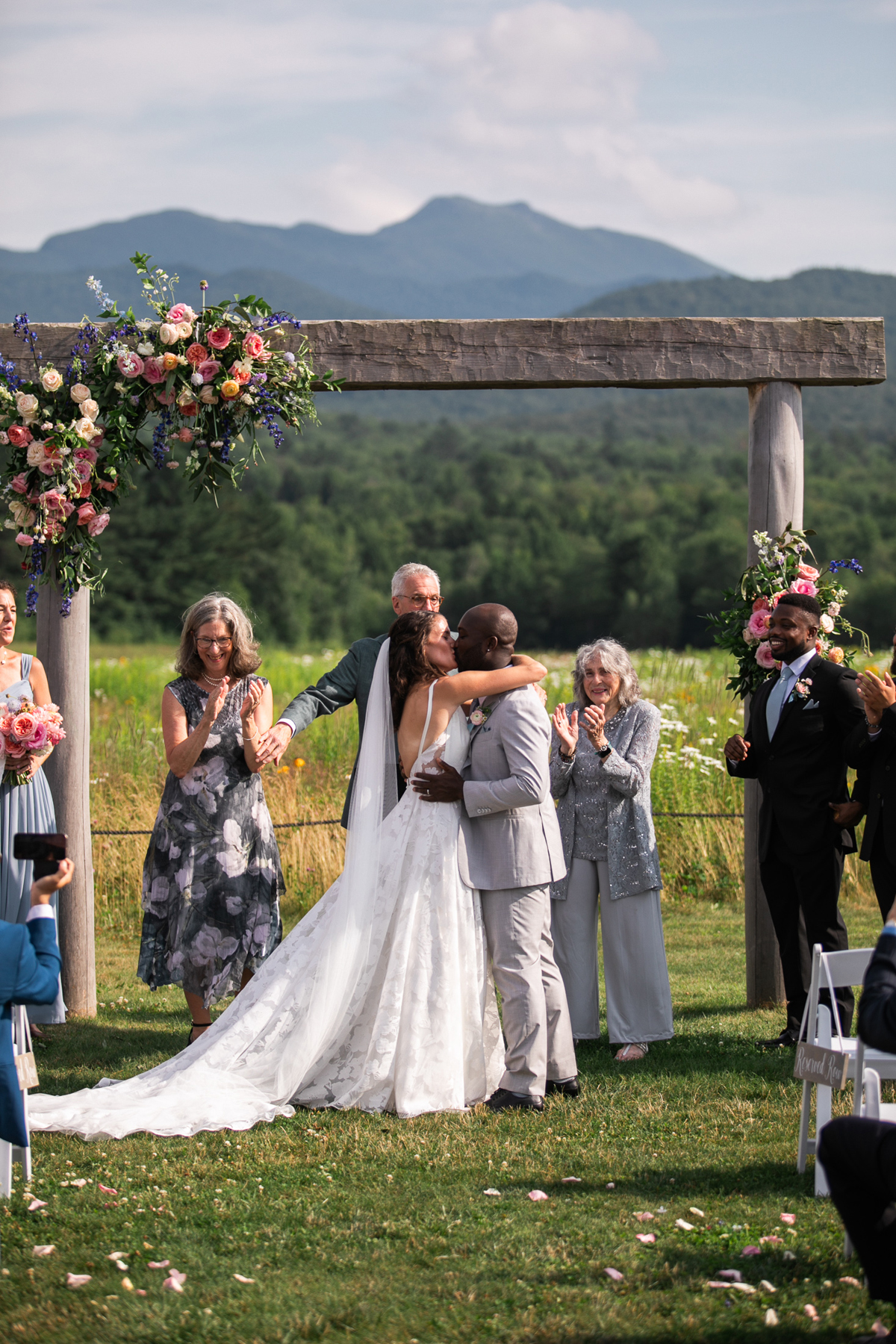 burligton wedding florist the barn at smugglers notch wedding flowers