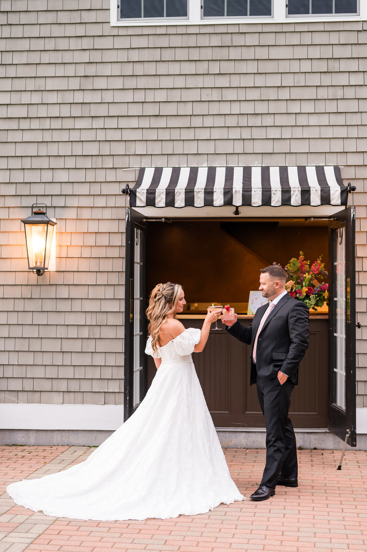withrop carter house spring wedding flowers